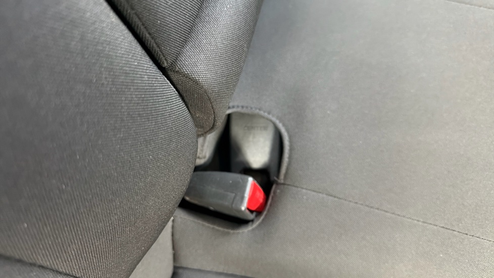 Hyundai KONA 1.6 GDi Hybrid Advance 5dr DCT Hybrid Hatchback - Image 17