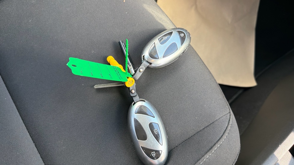Hyundai KONA 1.6 GDi Hybrid Advance 5dr DCT Hybrid Hatchback - Image 20