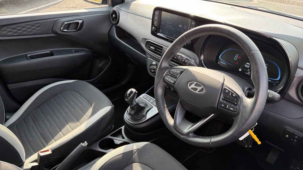 Hyundai i10 1.0 Advance 5dr Auto Petrol Hatchback - Image 11