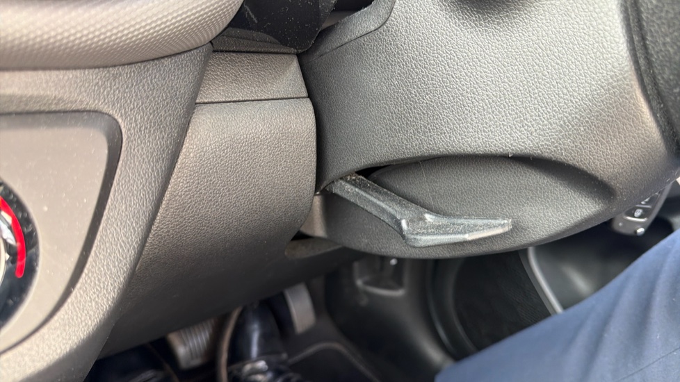 Hyundai i10 1.0 Advance 5dr Auto Petrol Hatchback - Image 30