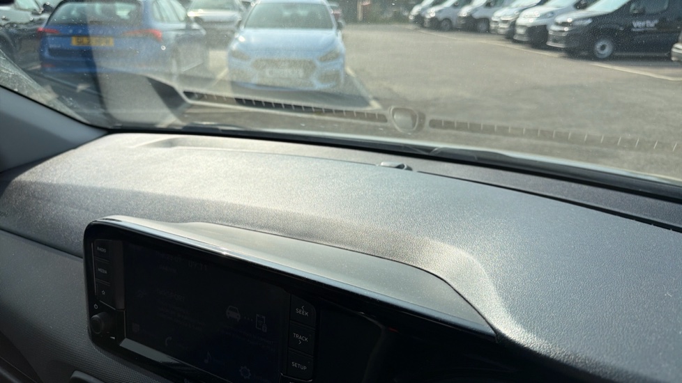Hyundai i10 1.0 Advance 5dr Auto Petrol Hatchback - Image 31