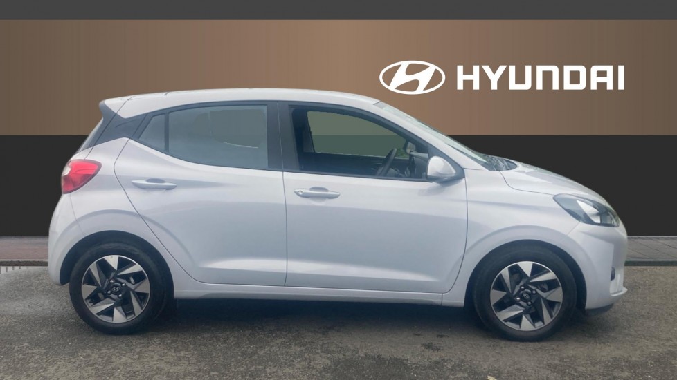 Hyundai i10 1.0 [63] Advance 5dr [Nav] Petrol Hatchback - Image 5