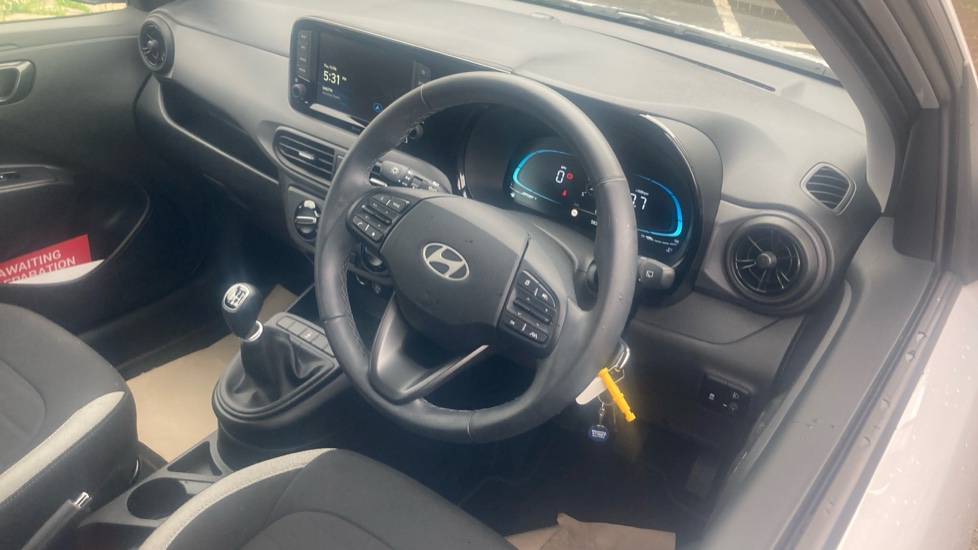 Hyundai i10 1.0 [63] Advance 5dr [Nav] Petrol Hatchback - Image 11