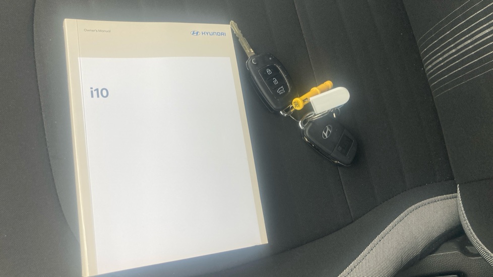 Hyundai i10 1.0 [63] Advance 5dr [Nav] Petrol Hatchback - Image 19