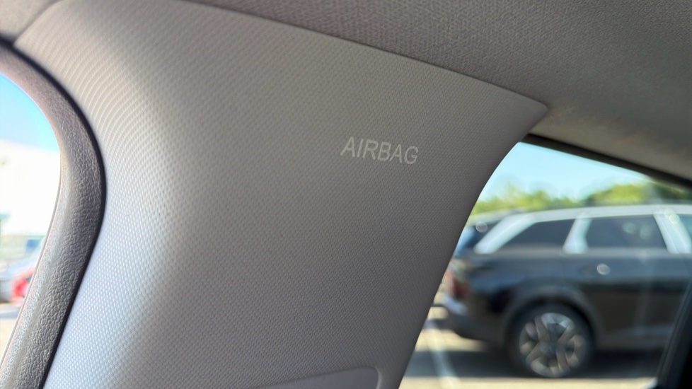 Hyundai i20 1.0T GDi Ultimate 5dr Petrol Hatchback - Image 38