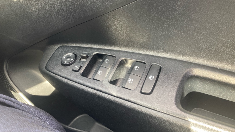 Hyundai i10 1.0T [90] N Line 5dr [Nav] Petrol Hatchback - Image 27