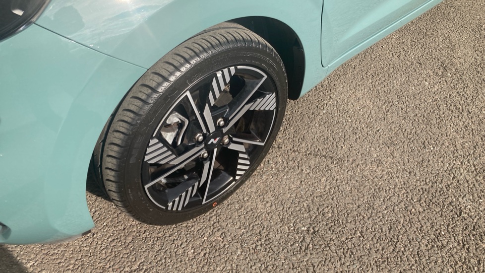 Hyundai i10 1.0T [90] N Line 5dr [Nav] Petrol Hatchback - Image 41