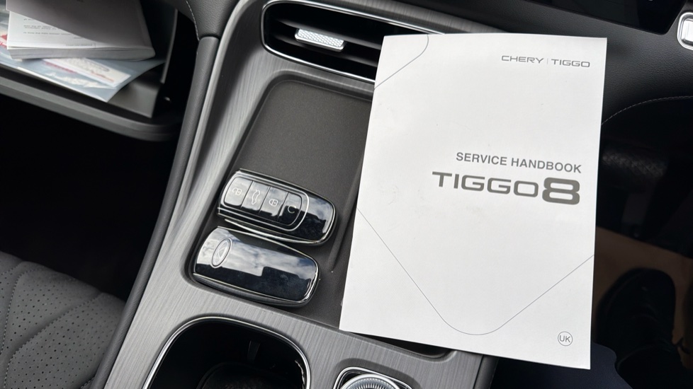 Chery Tiggo 8 1.6T Aspire 5dr DCT Petrol Estate - Image 19