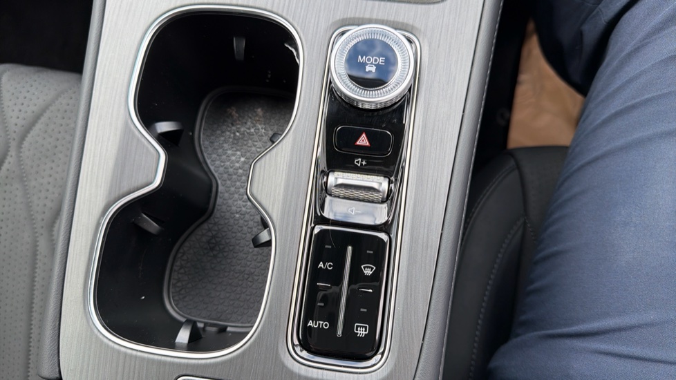 Chery Tiggo 8 1.6T Aspire 5dr DCT Petrol Estate - Image 31