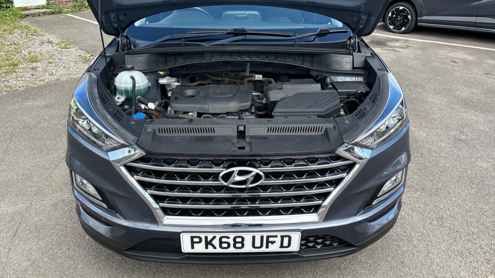 Hyundai TUCSON 1.6 GDi SE Nav 5dr 2WD Petrol Estate - Image 8