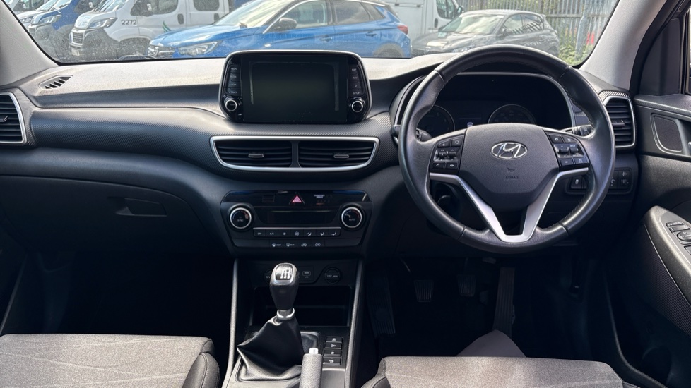 Hyundai TUCSON 1.6 GDi SE Nav 5dr 2WD Petrol Estate - Image 10
