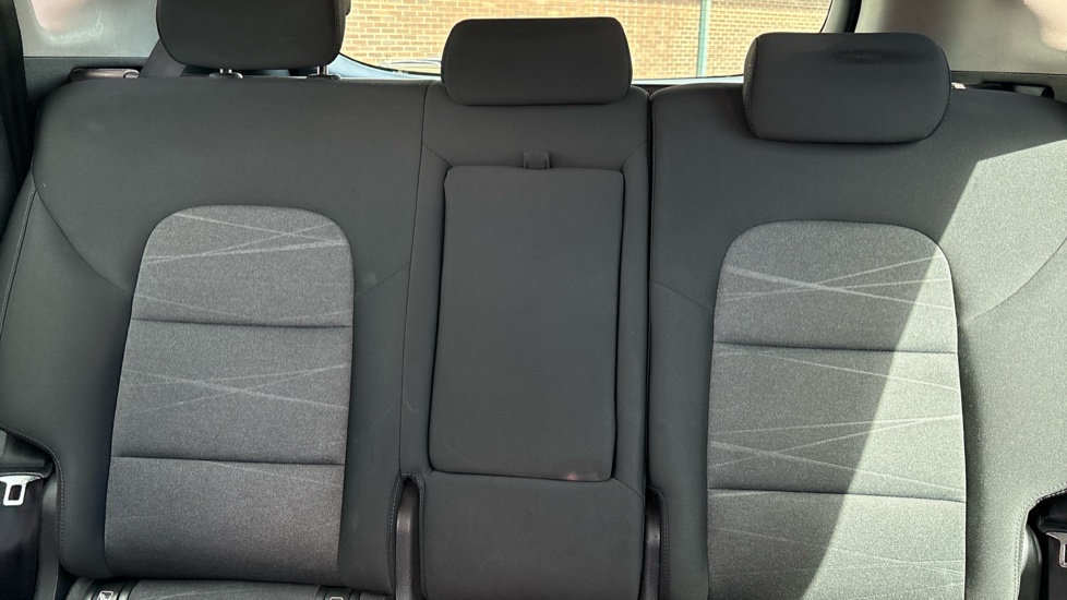 Hyundai TUCSON 1.6 GDi SE Nav 5dr 2WD Petrol Estate - Image 15