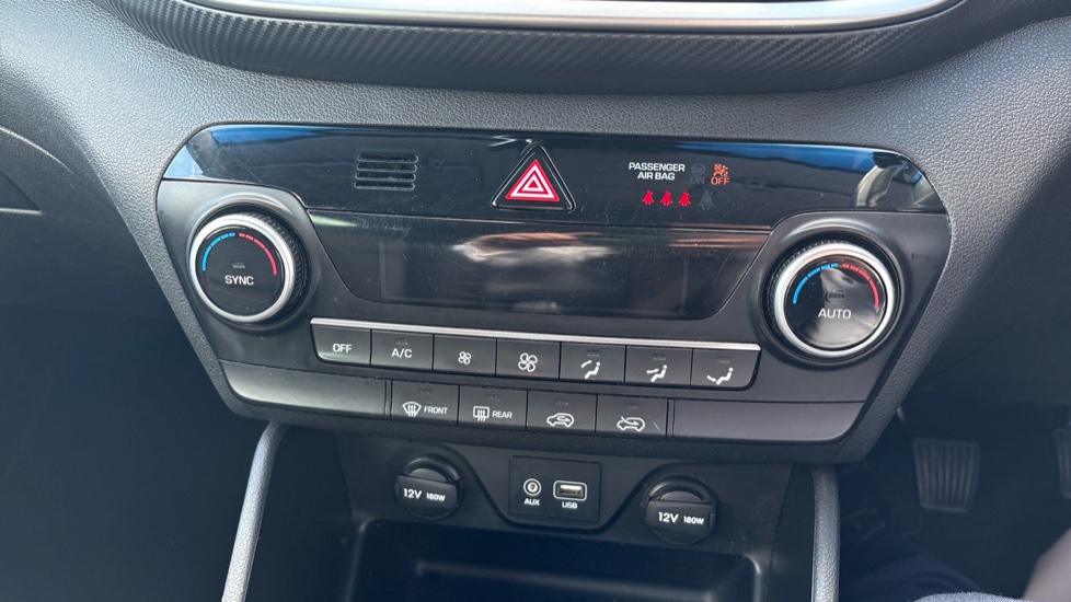 Hyundai TUCSON 1.6 GDi SE Nav 5dr 2WD Petrol Estate - Image 28