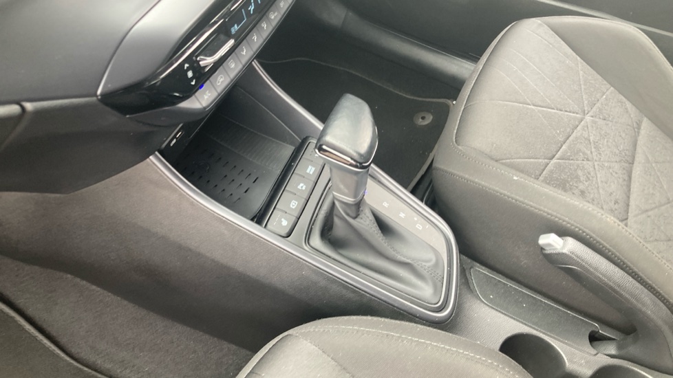 Hyundai BAYON 1.0 TGDi 48V MHEV Premium 5dr DCT Petrol Hatchback - Image 13