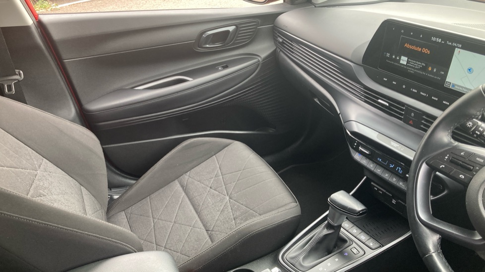 Hyundai BAYON 1.0 TGDi 48V MHEV Premium 5dr DCT Petrol Hatchback - Image 14