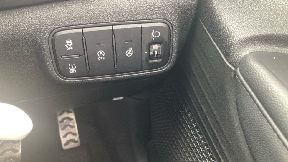 Hyundai BAYON 1.0 TGDi 48V MHEV Premium 5dr DCT Petrol Hatchback - Image 25