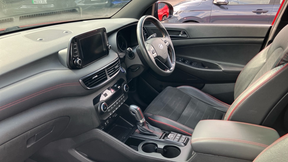 Hyundai TUCSON 1.6 TGDi 177 N Line 5dr 2WD DCT Petrol Estate - Image 9