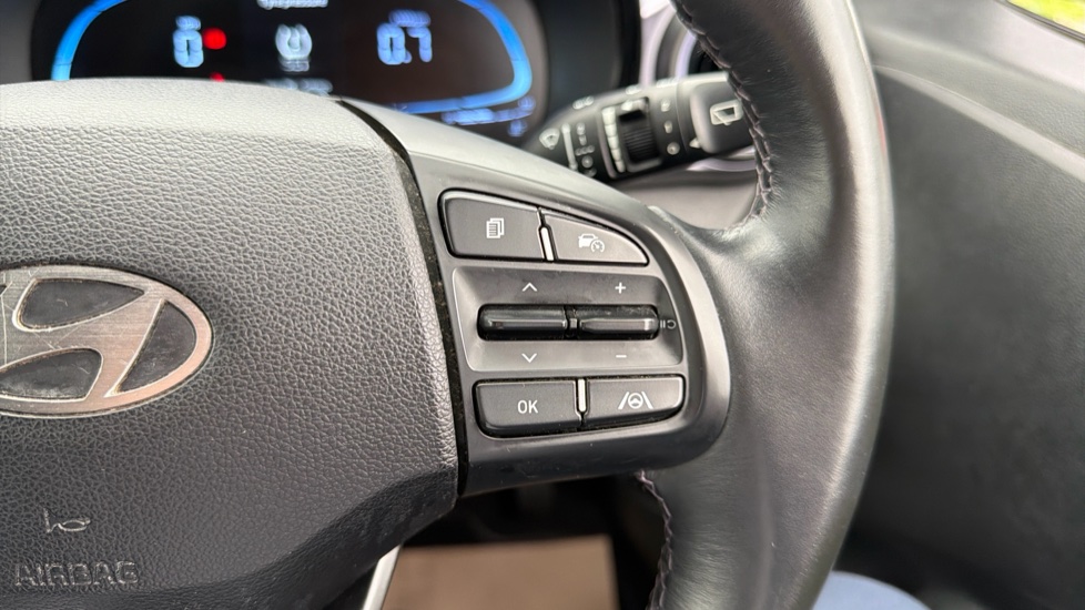 Hyundai i10 1.2 MPi Premium 5dr Auto Petrol Hatchback - Image 22