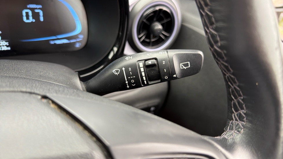Hyundai i10 1.2 MPi Premium 5dr Auto Petrol Hatchback - Image 23