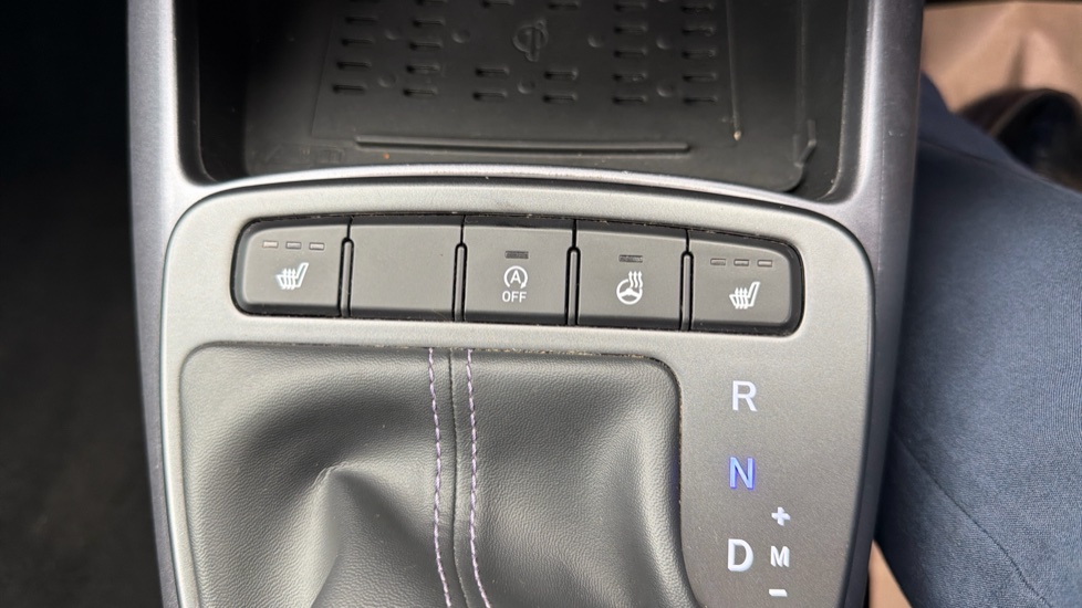 Hyundai i10 1.2 MPi Premium 5dr Auto Petrol Hatchback - Image 34
