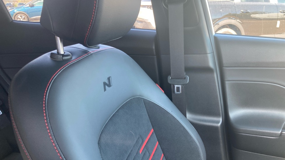 Hyundai KONA 1.6 GDi Hybrid N Line S 5dr DCT Hybrid Hatchback - Image 34