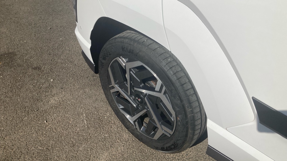 Hyundai KONA 1.6 GDi Hybrid N Line S 5dr DCT Hybrid Hatchback - Image 39