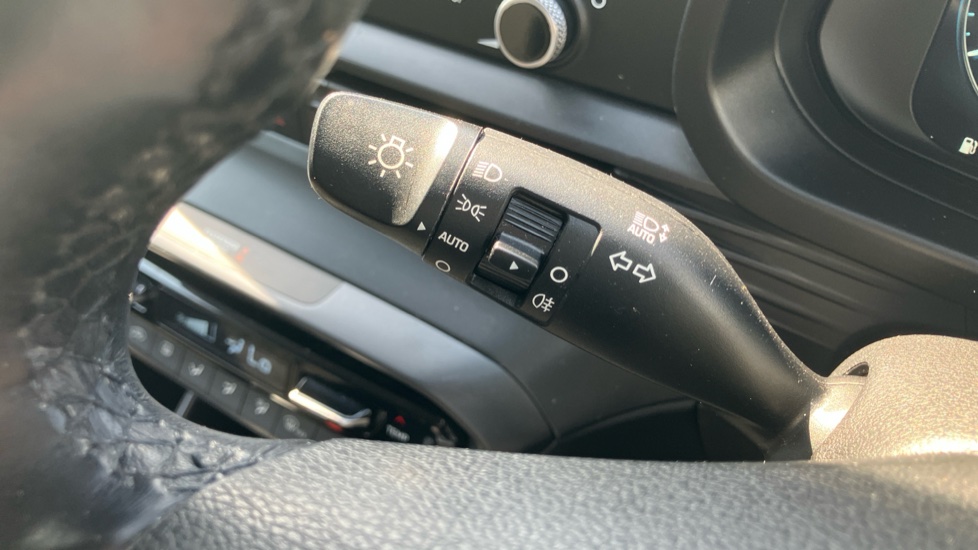 Hyundai BAYON 1.0 TGDi 48V MHEV Premium 5dr DCT Petrol Hatchback - Image 35