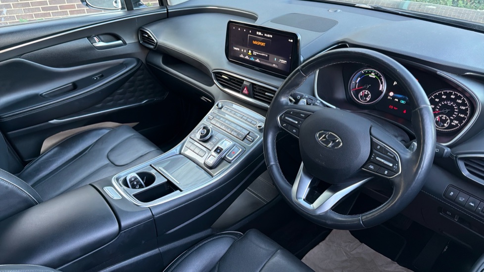 Hyundai SANTA FE 1.6 TGDi Hybrid Premium 5dr Auto Hybrid Estate - Image 11
