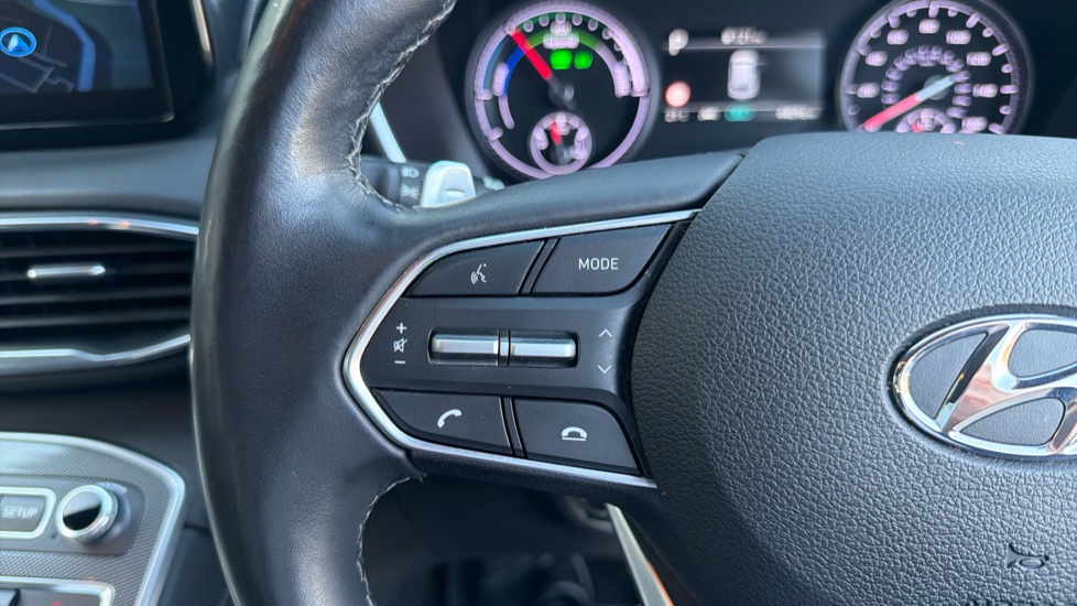 Hyundai SANTA FE 1.6 TGDi Hybrid Premium 5dr Auto Hybrid Estate - Image 21