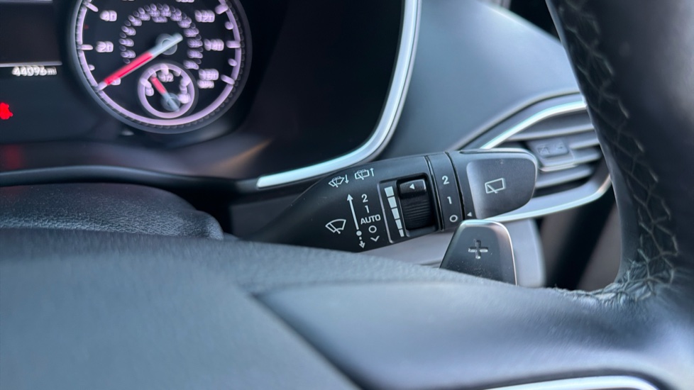 Hyundai SANTA FE 1.6 TGDi Hybrid Premium 5dr Auto Hybrid Estate - Image 23