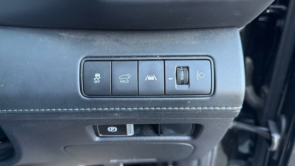 Hyundai SANTA FE 1.6 TGDi Hybrid Premium 5dr Auto Hybrid Estate - Image 25