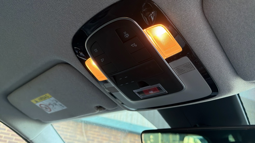 Hyundai SANTA FE 1.6 TGDi Hybrid Premium 5dr Auto Hybrid Estate - Image 34