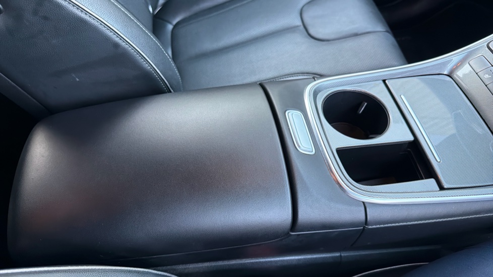 Hyundai SANTA FE 1.6 TGDi Hybrid Premium 5dr Auto Hybrid Estate - Image 36