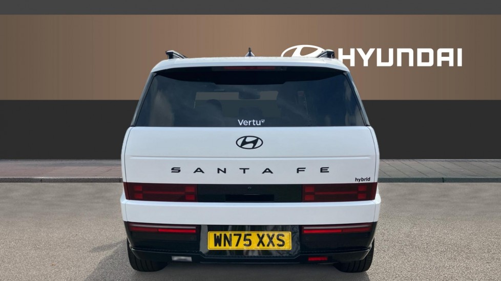 Hyundai SANTA FE 1.6 TGDi Hybrid Calligraphy 5dr 4WD Auto Hybrid Estate - Image 6