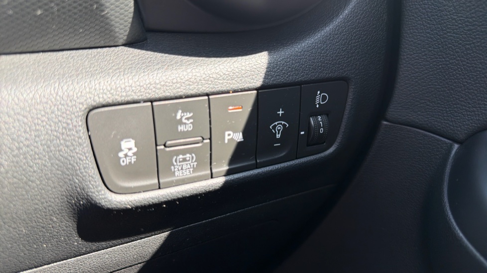 Hyundai KONA 1.6 GDi Hybrid Ultimate 5dr DCT Hybrid Hatchback - Image 22