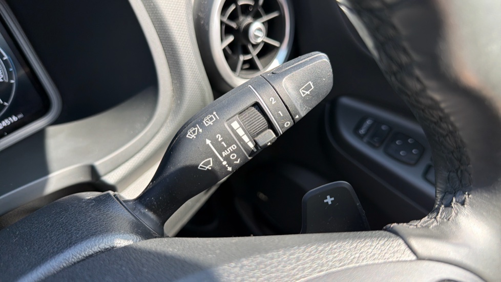 Hyundai KONA 1.6 GDi Hybrid Ultimate 5dr DCT Hybrid Hatchback - Image 26