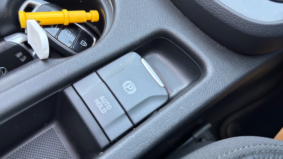 Hyundai KONA 1.6 GDi Hybrid Ultimate 5dr DCT Hybrid Hatchback - Image 38