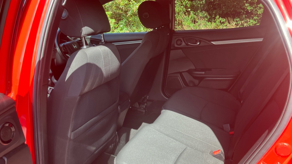 Honda Civic 1.0 VTEC Turbo 126 SR 5dr Petrol Hatchback - Image 16