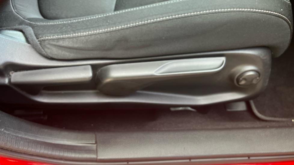 Honda Civic 1.0 VTEC Turbo 126 SR 5dr Petrol Hatchback - Image 40
