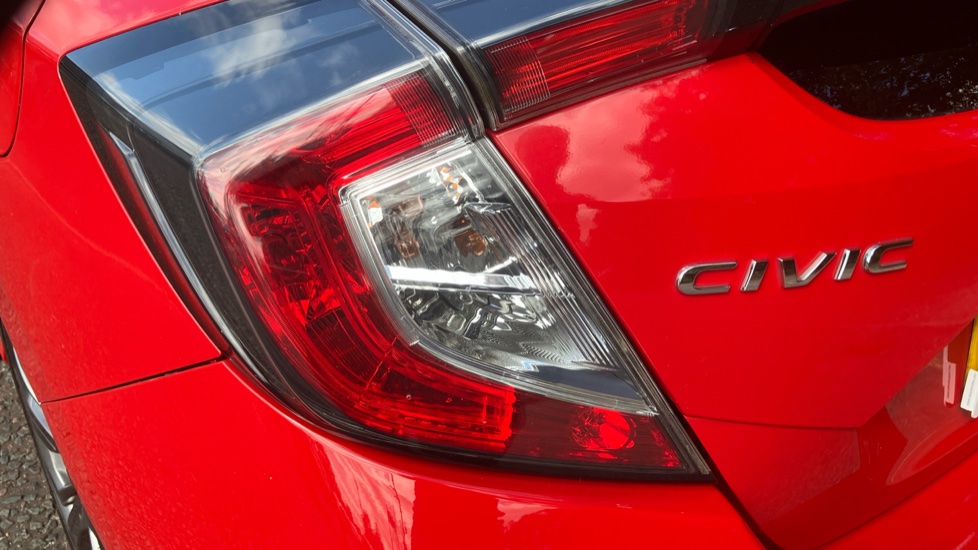 Honda Civic 1.0 VTEC Turbo 126 SR 5dr Petrol Hatchback - Image 58