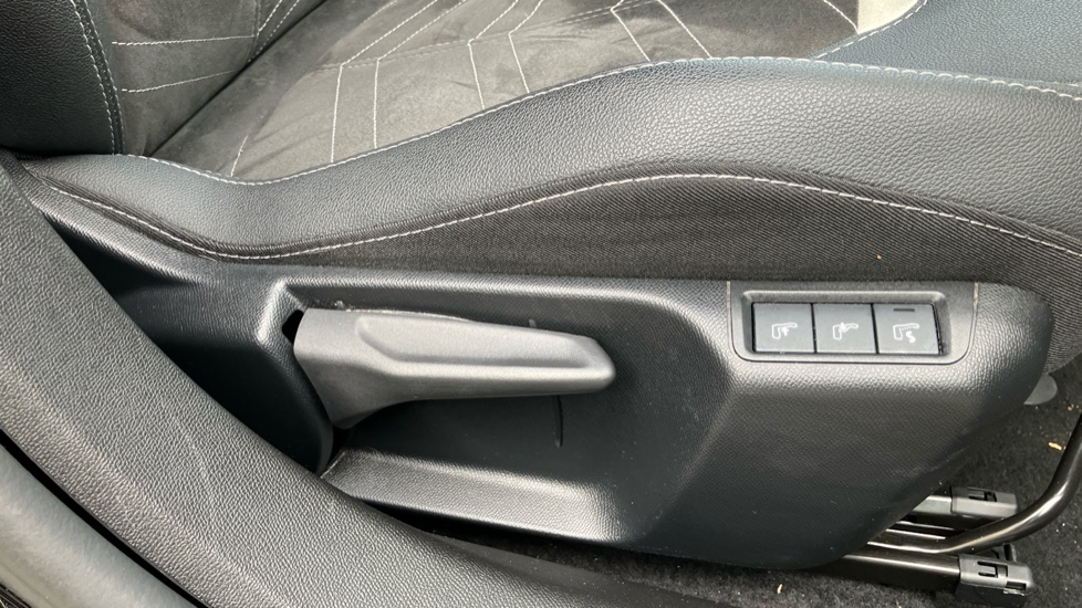Vauxhall Corsa 1.2 Turbo Ultimate 5dr Auto Petrol Hatchback - Image 40