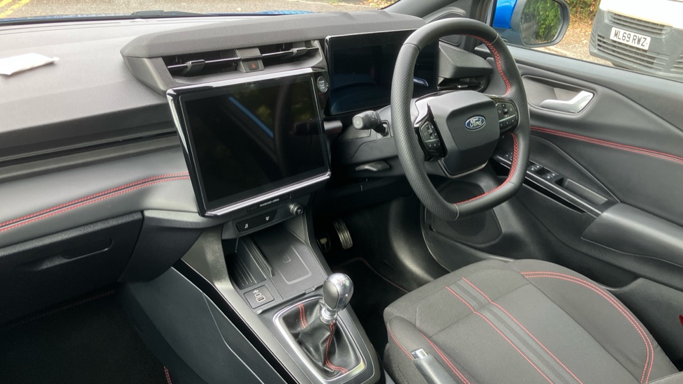 Ford Puma 1.0 EcoBoost Hybrid mHEV ST-Line 5dr Petrol Hatchback - Image 9