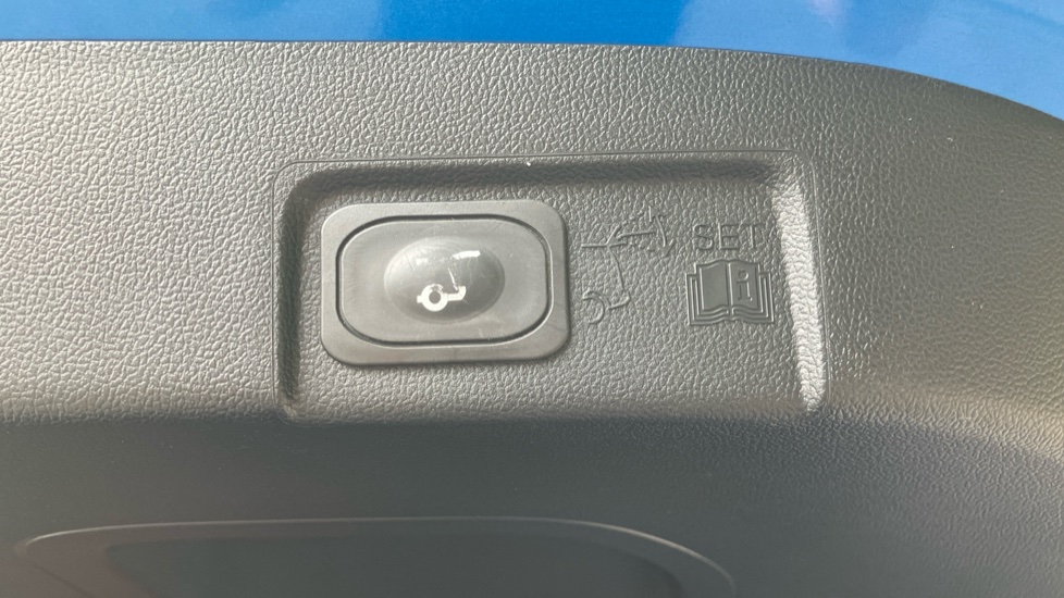 Ford Puma 1.0 EcoBoost Hybrid mHEV ST-Line 5dr Petrol Hatchback - Image 43