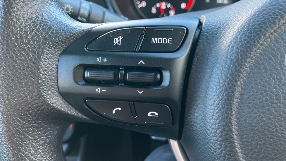 Kia Picanto 1.0 1 5dr [4 seats] Petrol Hatchback - Image 28