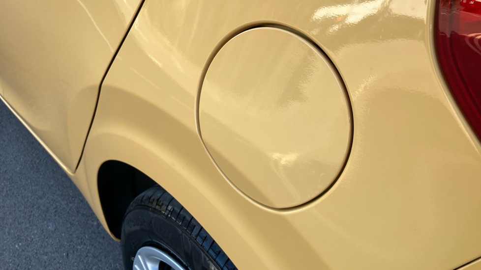 Kia Picanto 1.0 1 5dr [4 seats] Petrol Hatchback - Image 54