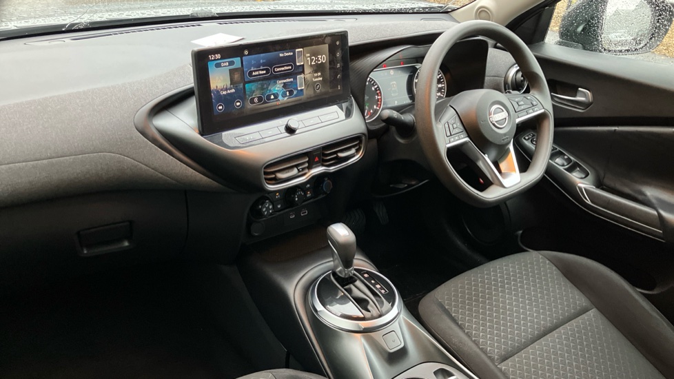 Nissan Juke 1.0 DiG-T Acenta Premium 5dr DCT Petrol Hatchback - Image 9