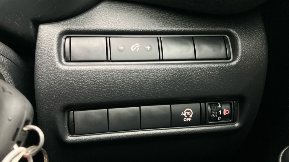Nissan Juke 1.0 DiG-T Acenta Premium 5dr DCT Petrol Hatchback - Image 27