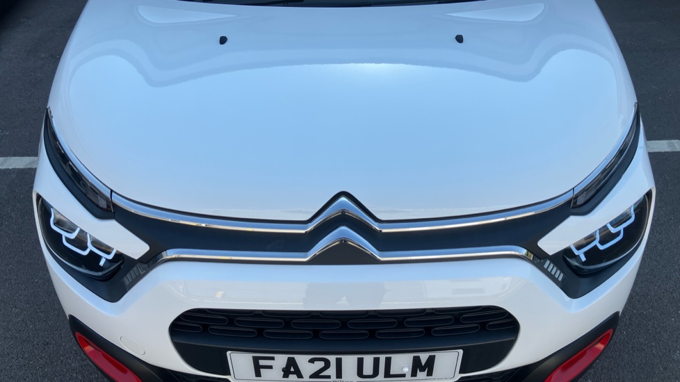 Citroen C3 1.2 PureTech Shine 5dr Petrol Hatchback - Image 8
