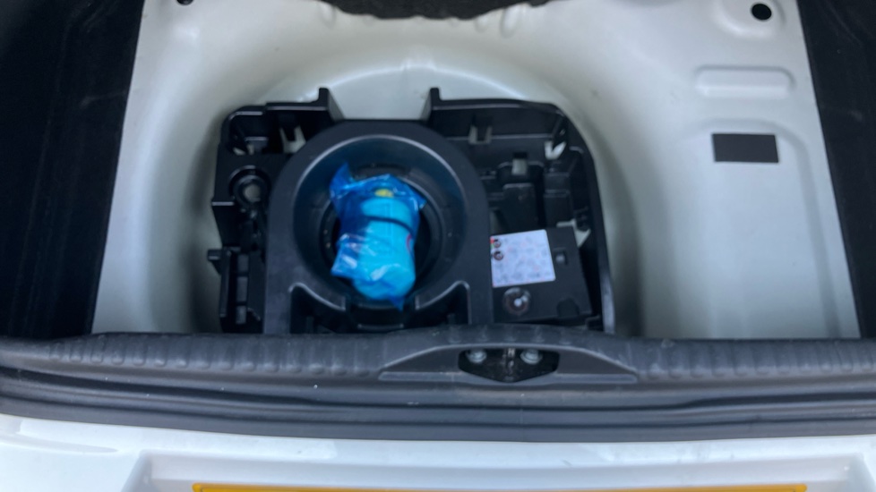 Citroen C3 1.2 PureTech Shine 5dr Petrol Hatchback - Image 39