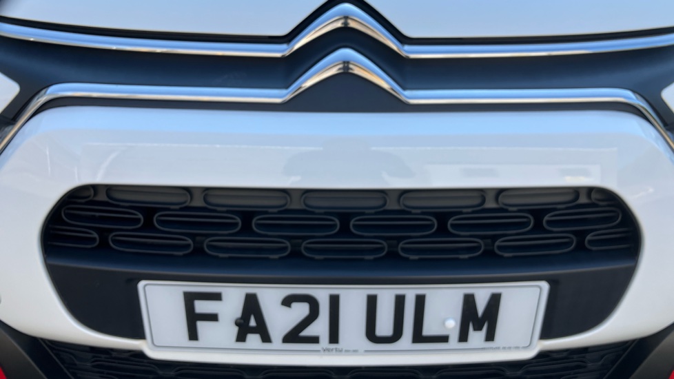 Citroen C3 1.2 PureTech Shine 5dr Petrol Hatchback - Image 42